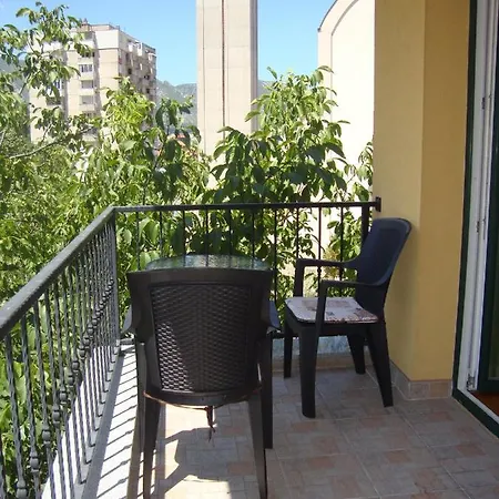 Salvia Hotel *