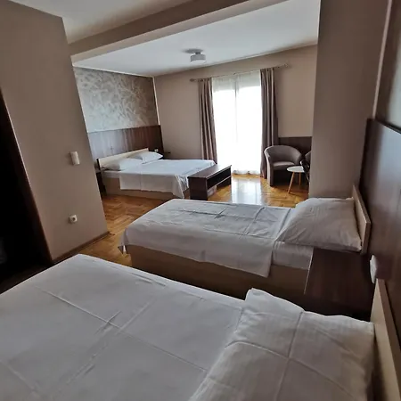 Salvia Hotel *